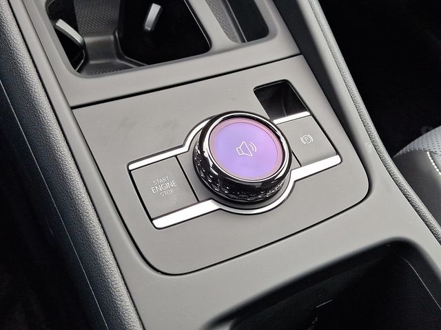 2026 Volkswagen Tiguan 2.0T SE R-Line Black 4MOTION - 22936752 - 17