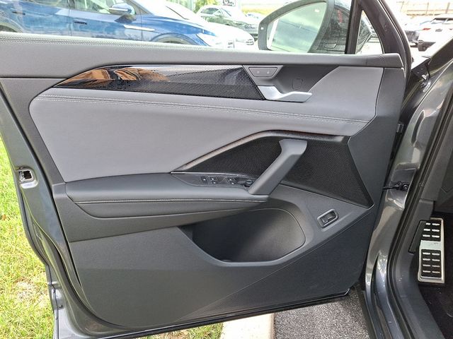 2026 Volkswagen Tiguan 2.0T SE R-Line Black 4MOTION - 22942749 - 10