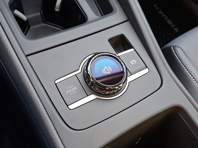 2026 Volkswagen Tiguan 2.0T SE R-Line Black 4MOTION - 22950803 - 17