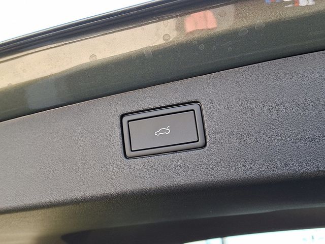 2026 Volkswagen Tiguan 2.0T SE R-Line Black 4MOTION - 22968978 - 20