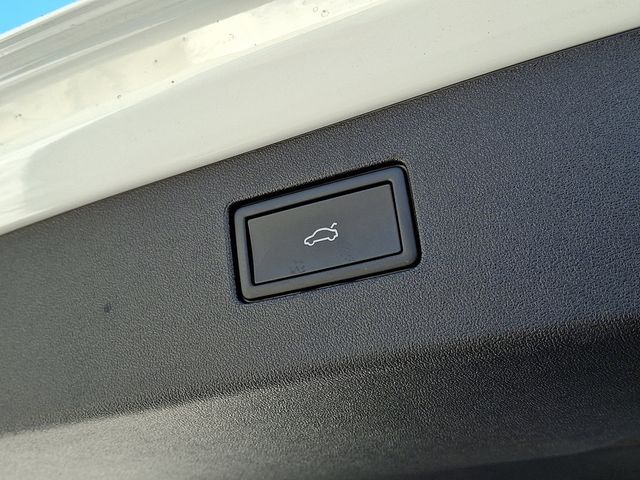 2026 Volkswagen Tiguan 2.0T SE R-Line Black 4MOTION - 22972599 - 21