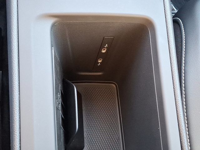 2026 Volkswagen Tiguan 2.0T SE R-Line Black 4MOTION - 22974372 - 17