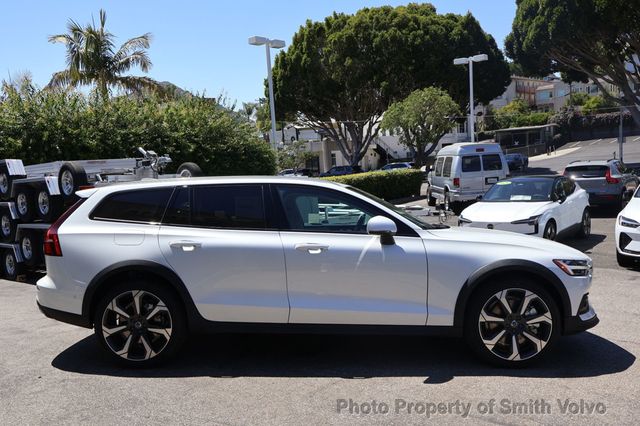 2026 Volvo V60 Cross Country B5 AWD Plus - 22887884 - 5