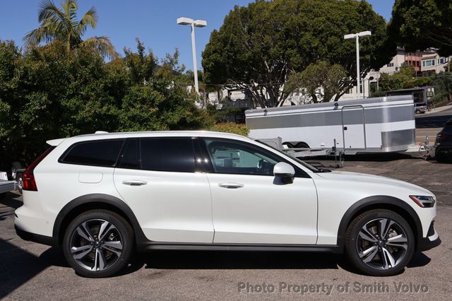 2026 Volvo V60 Cross Country B5 AWD Plus - 23034338 - 5