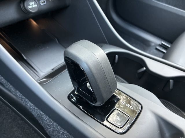 2026 Volvo XC40 B4 FWD Core - 22985346 - 31