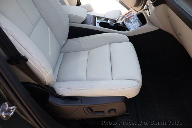 2026 Volvo XC40 B5 AWD Plus - 23020517 - 14