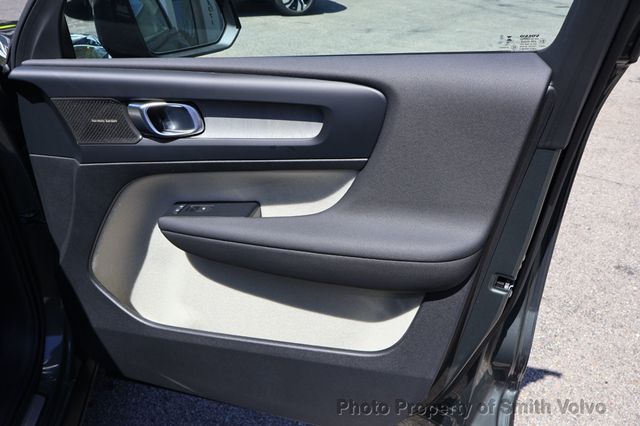 2026 Volvo XC40 B5 AWD Plus - 23020517 - 17
