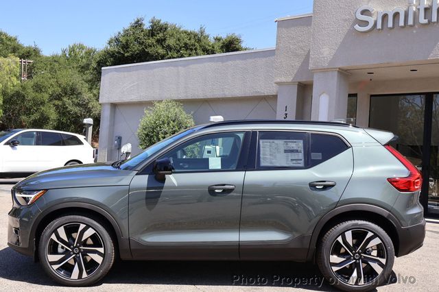 2026 Volvo XC40 B5 AWD Plus - 23020517 - 1