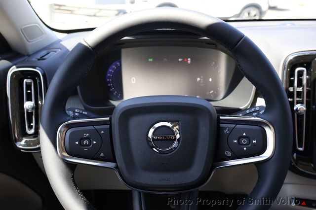 2026 Volvo XC40 B5 AWD Plus - 23020517 - 19
