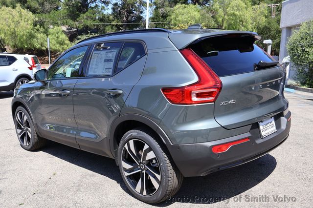 2026 Volvo XC40 B5 AWD Plus - 23020517 - 2