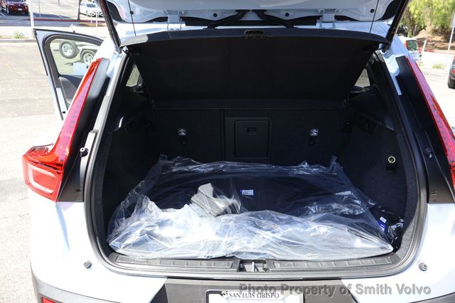 2026 Volvo XC40 B5 AWD Plus - 23020518 - 15
