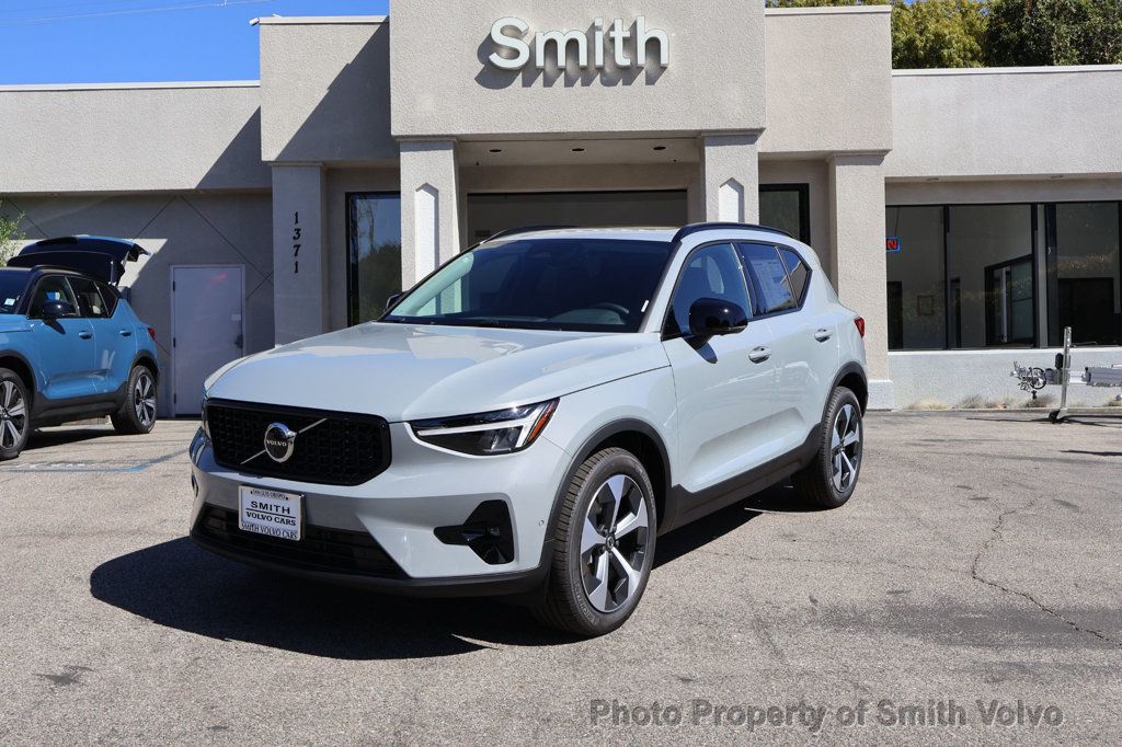 2026 Volvo XC40 B5 AWD Plus - 23051307 | Video 1