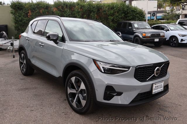2026 Volvo XC40 B5 AWD Plus - 23072734 - 5