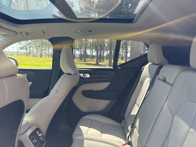 2026 Volvo XC40 B5 AWD Plus - 22943483 - 23