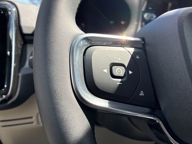 2026 Volvo XC40 B5 AWD Plus - 22943483 - 28