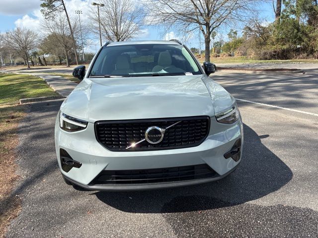 2026 Volvo XC40 B5 AWD Plus - 22943483 - 2