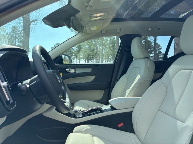 2026 Volvo XC40 B5 AWD Plus - 22945096 - 16