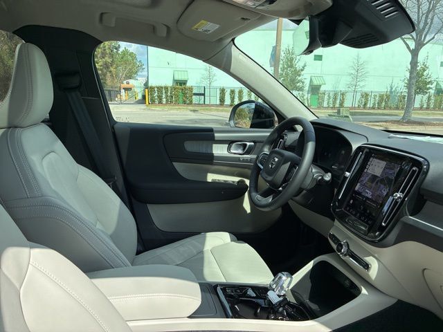 2026 Volvo XC40 B5 AWD Plus - 22945096 - 18