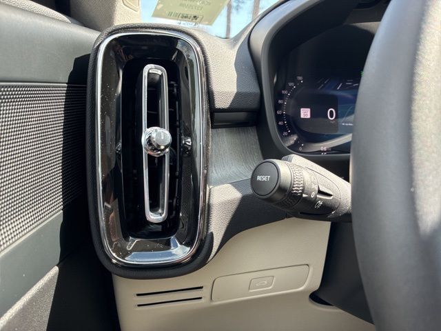 2026 Volvo XC40 B5 AWD Plus - 22945096 - 21