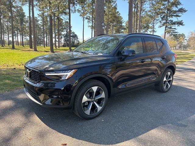 2026 Volvo XC40 B5 AWD Plus - 22987920 | Video 1