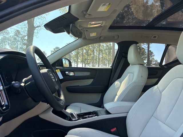 2026 Volvo XC40 B5 AWD Plus - 22987920 - 21