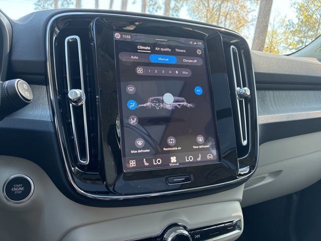 2026 Volvo XC40 B5 AWD Plus - 22987920 - 30