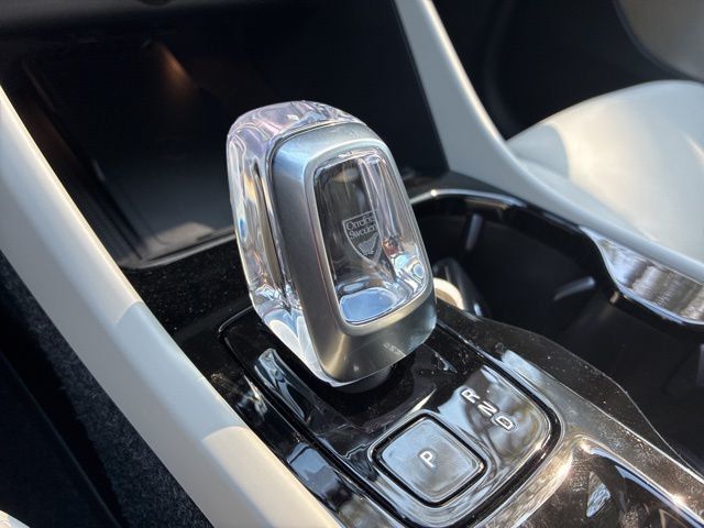 2026 Volvo XC40 B5 AWD Plus - 22987920 - 31