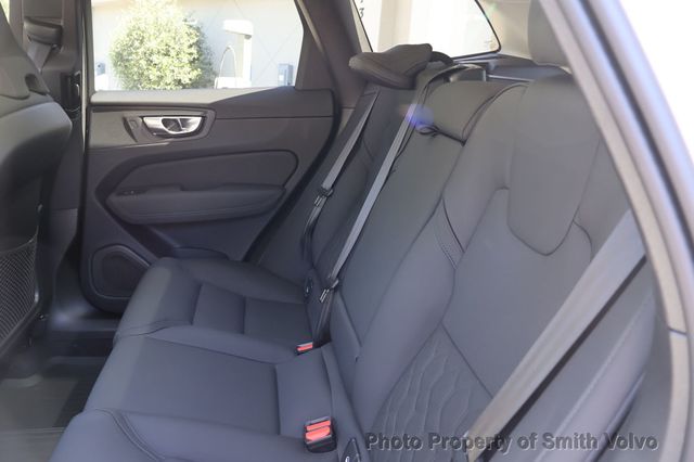 2026 Volvo XC60 B5 AWD Core - 23010465 - 12