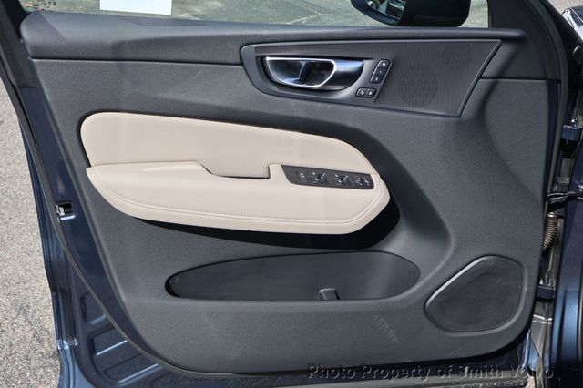 2026 Volvo XC60 B5 AWD Plus - 23101117 - 12