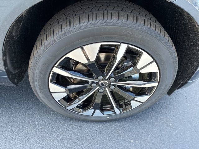 2026 Volvo XC60 B5 AWD Plus - 22987876 - 16