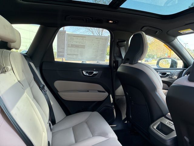 2026 Volvo XC60 B5 AWD Plus - 22990426 - 24