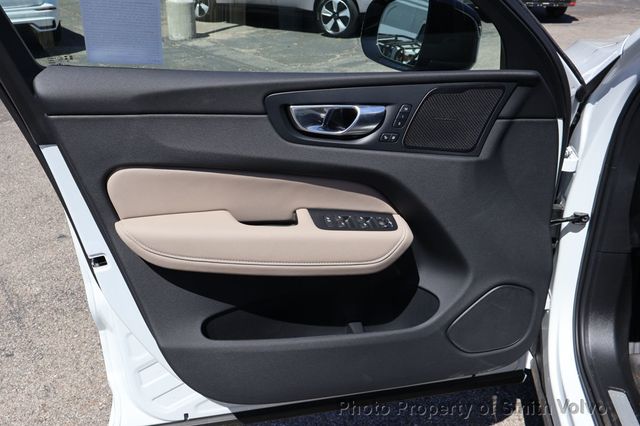 2026 Volvo XC60 Plug-In Hybrid T8 AWD Plus - 23010464 - 10