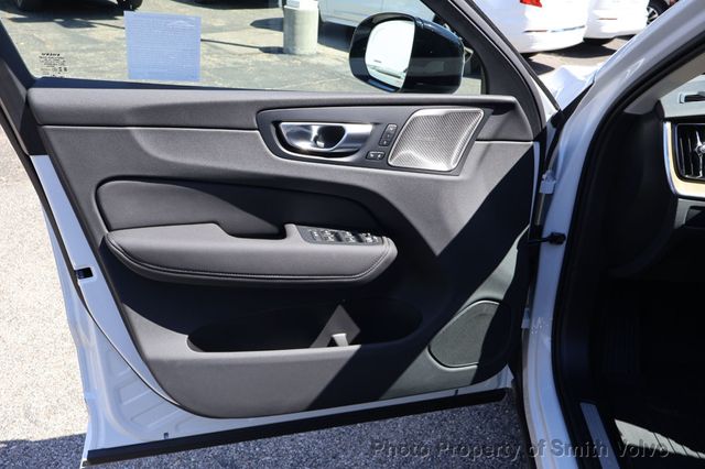 2026 Volvo XC60 Plug-In Hybrid T8 AWD Plus - 23034344 - 10