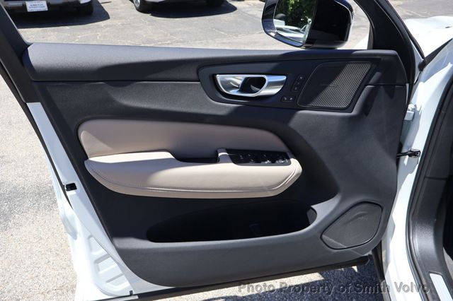 2026 Volvo XC60 Plug-In Hybrid T8 AWD Plus - 23046277 - 10