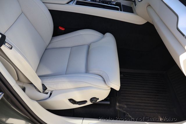 2026 Volvo XC60 Plug-In Hybrid T8 AWD Ultra - 22927234 - 11