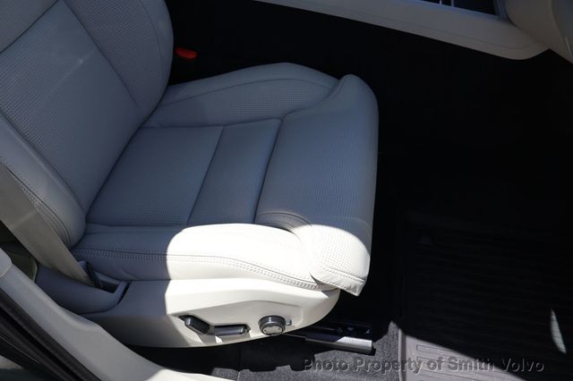 2026 Volvo XC60 Plug-In Hybrid T8 AWD Ultra - 23030693 - 13