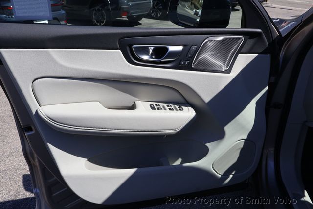 2026 Volvo XC60 Plug-In Hybrid T8 AWD Ultra - 23072180 - 9