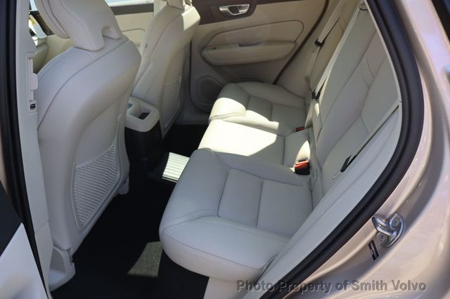 2026 Volvo XC60 Plug-In Hybrid T8 AWD Ultra - 23072180 - 10