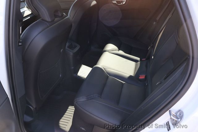 2026 Volvo XC60 Plug-In Hybrid T8 AWD Ultra Black Edition - 23034340 - 11