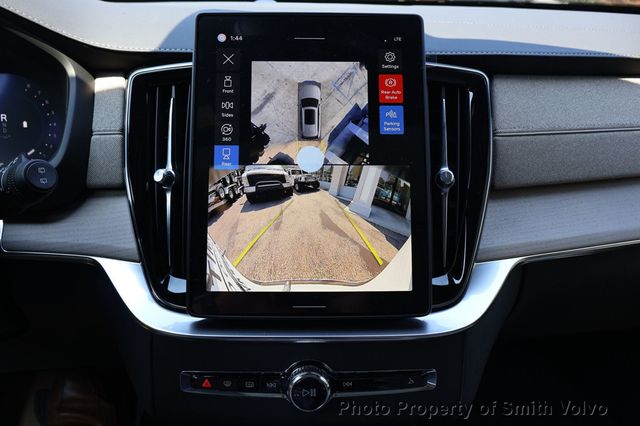 2026 Volvo XC90 B5 AWD Plus 7-Seater - 22899471 - 17