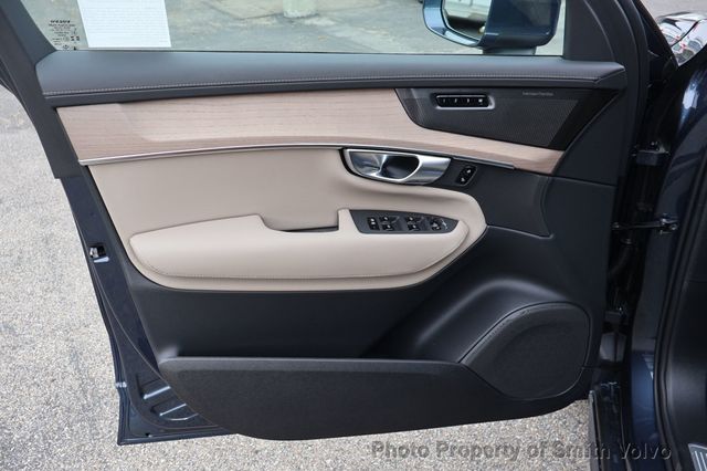 2026 Volvo XC90 B6 AWD Plus 7-Seater - 22942353 - 11