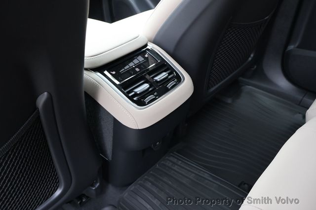 2026 Volvo XC90 B6 AWD Plus 7-Seater - 23048250 - 14