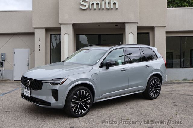 2026 Volvo XC90 Plug-In Hybrid T8 AWD Ultra Dark Theme 6-Seater - 23012072 - 0