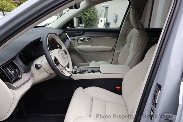 2026 Volvo XC90 Plug-In Hybrid T8 AWD Ultra Dark Theme 6-Seater - 23012072 - 9