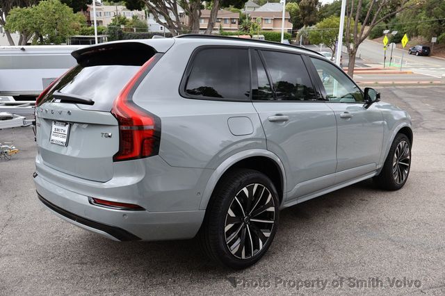 2026 Volvo XC90 Plug-In Hybrid T8 AWD Ultra Dark Theme 6-Seater - 23012072 - 4