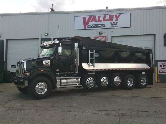 2026 Western Star 47X 2026 WESTERNTAR 47X DUMP TRUCK - 22935261 - 0