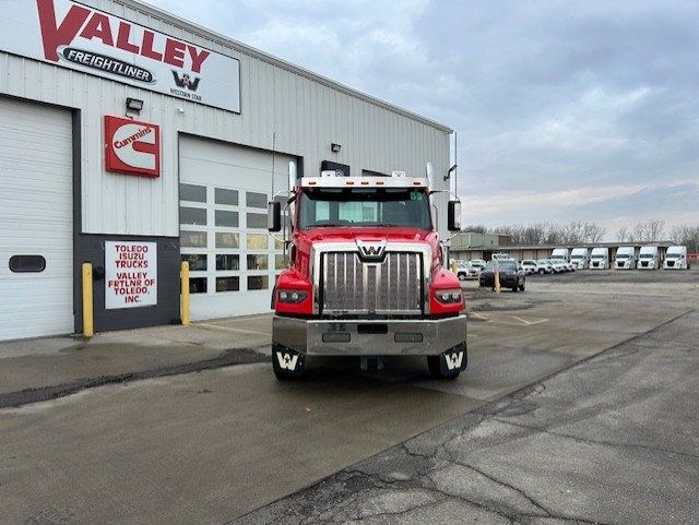 2026 Western Star 49X 2026 WESTERN STAR 49X MICHIGAN SPECIAL - 22971750 - 1