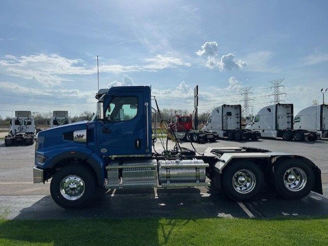 2026 Western Star 49X 2026 WESTERN STAR 49X MICHIGAN SPECIAL - 23018210 - 7