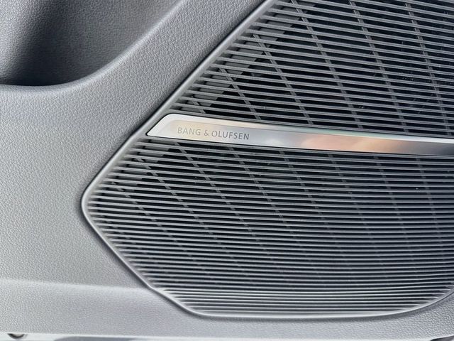 2027  Q8 Premium quattro - 23038987 - 19