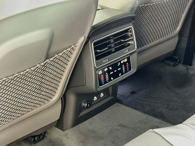 2027  SQ8 Prestige quattro - 23043216 - 16